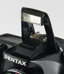 Pentax K100D - flash