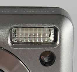 Fujifilm FinePix F20 - flash