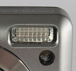 Fujifilm FinePix F20 - flash