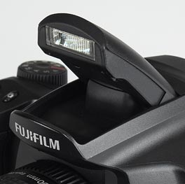 Fujifilm FinePix S6500fd - flash