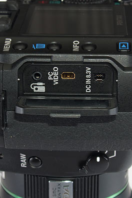 Pentax K10D - sockets 2