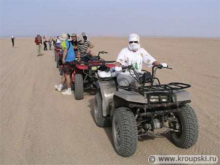 Мотосафари к бедуинам - фотографии и впечатления. Поездка на квадрациклах по пустыне - недалеко от Хургады в Египте.