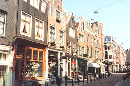 Амстердам. Типичная улочка