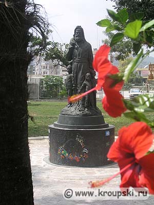 Памятник Святому Николаю (Санта-Клаусу)